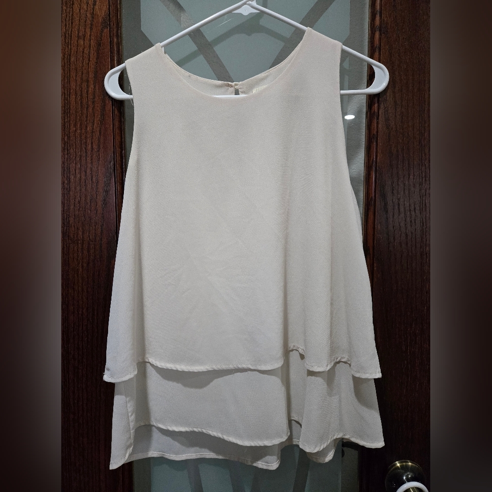 Monteau White Tiered Sleeveless Tank Top